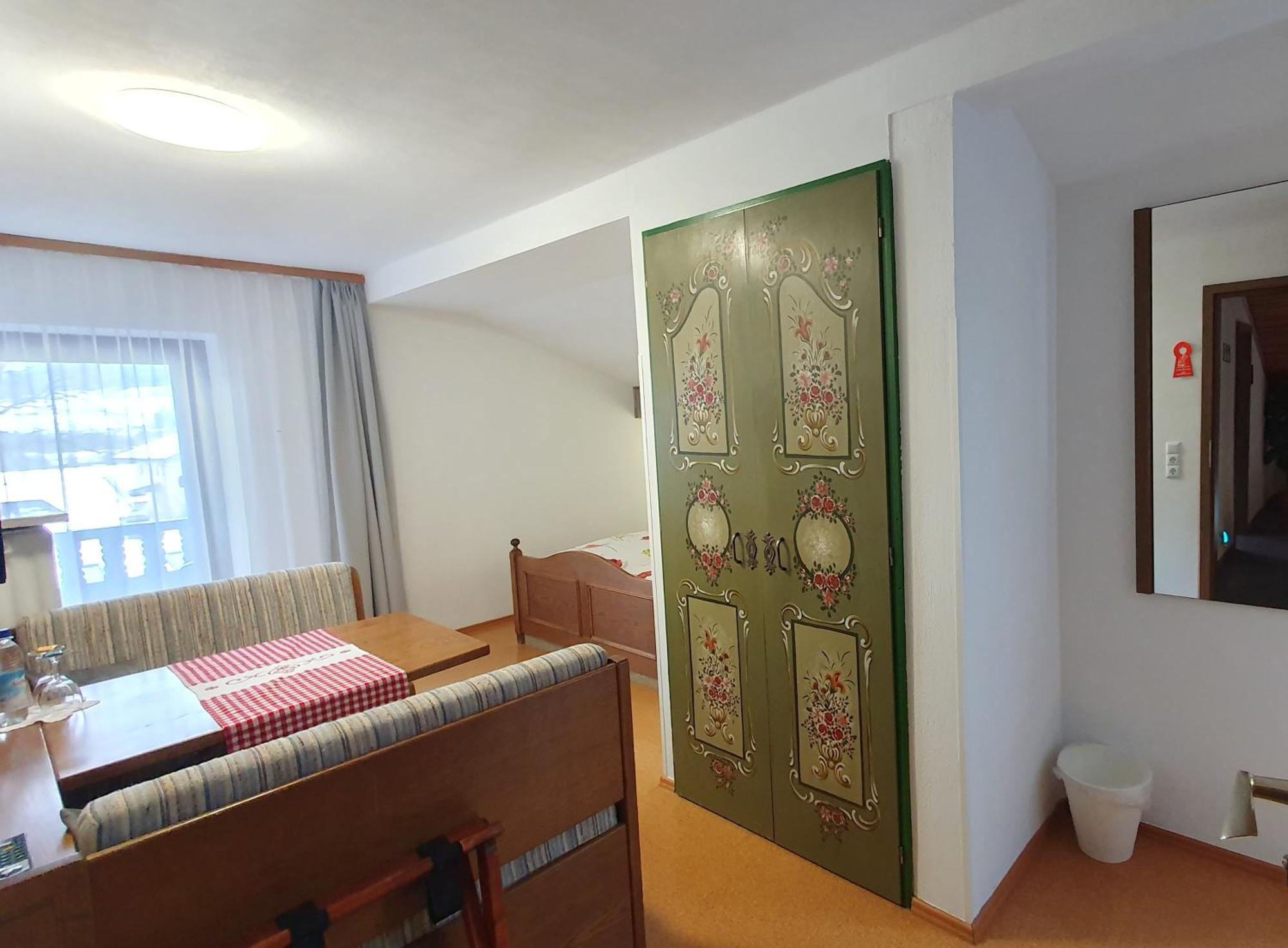 Hotel Garni Haus Alpine - Chiemgau Karte Inkl Ruhpolding Exterior foto